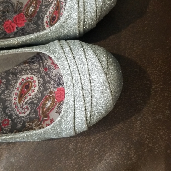 Silver Sparkle Rocketdog size 8 - Picture 2 of 5